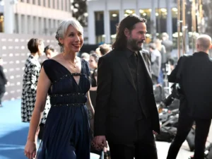 SHOCKING: Keanu Reeves, 60, announces he has officially married Alexandra Grant, 51… see more👇👇