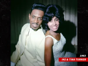 Cher claims that Tina Turner asked her for advice on how to break up with Ike Turner.