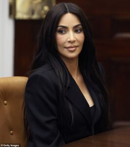 Kim Kardashian speaks out about fans pleading with her to assist her criminal justice work in the case of CEO shooter suspect Luigi Mangione: I've made the decision to simply View more