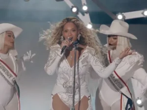 Beyoncé Offers an NFL Gameday Christmas-Cowboy Mash-Up on Netflix